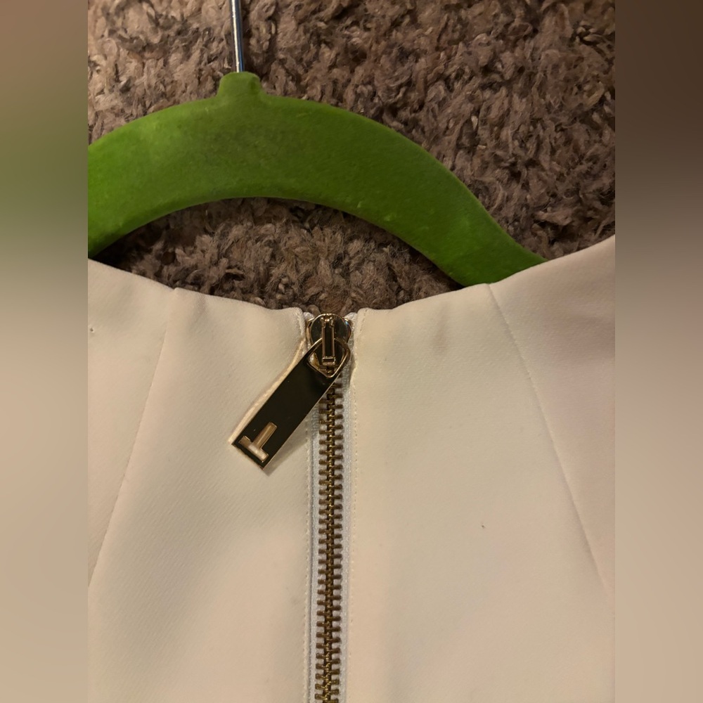 Ted Baker London White V-Neck Midi Dress - Picture 5 of 8